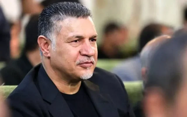 تصاویر التماس یک زن به علی دایی و ضربه عجیب به خودروی پورشه