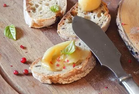 آیا مایل به خوردن مربای سیر هستید؟؛ روش تهیه و کاربردها