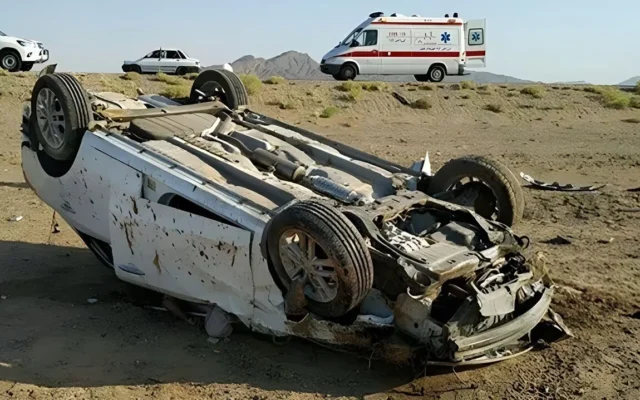 چهار نفر جان خود را در پی واژگونی سمند در محور فریدن به تیران از دست دادند