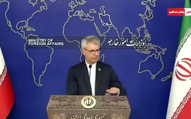 پوکر | سخنگوی وزارت خارجه: شطرنج و پوکر را به صورت ترکیبی بازی می‌کنیم!