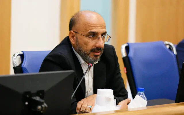 تحول در تأمین مالی غیرتورمی اصفهان با استفاده از ابزارهای نوین بانکی