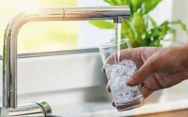 فرماندار رشت: اولویت تأمین پایدار آب شرب و آمادگی زیرساخت‌های حیاتی است