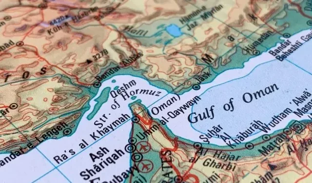 افشاگری منبع مطلع؛ جزئیات پرداختی برای عبور از تنگه هرمز و حذف کریدورهای شمالی و جنوبی