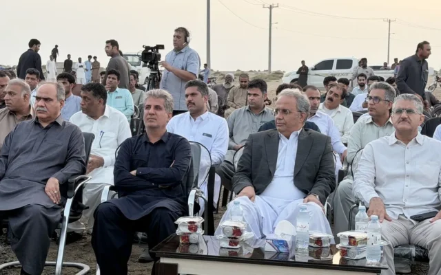 معاون استاندار سیستان و بلوچستان: ۷۰ درصد برنامه‌های توسعه‌ای زرآباد به تحقق پیوسته است